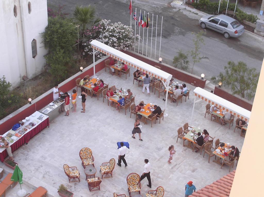 Mood Beach Hotel Altınkum Exteriör bild